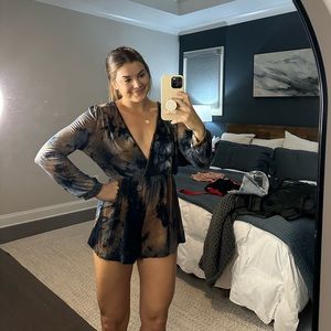 Brand: Audrey 3 + 1 romper size M